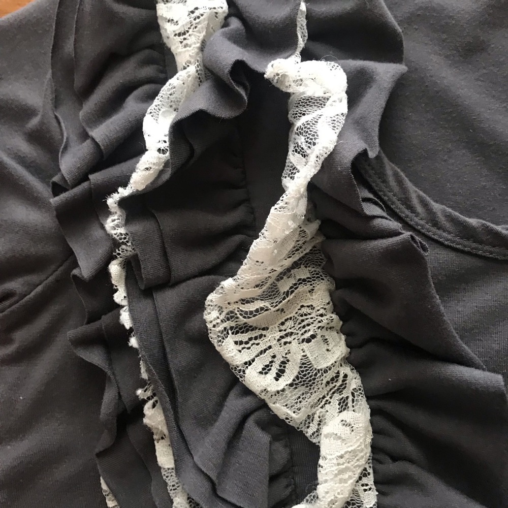 Side Ruffle T-Shirt - Picture 3 of 5